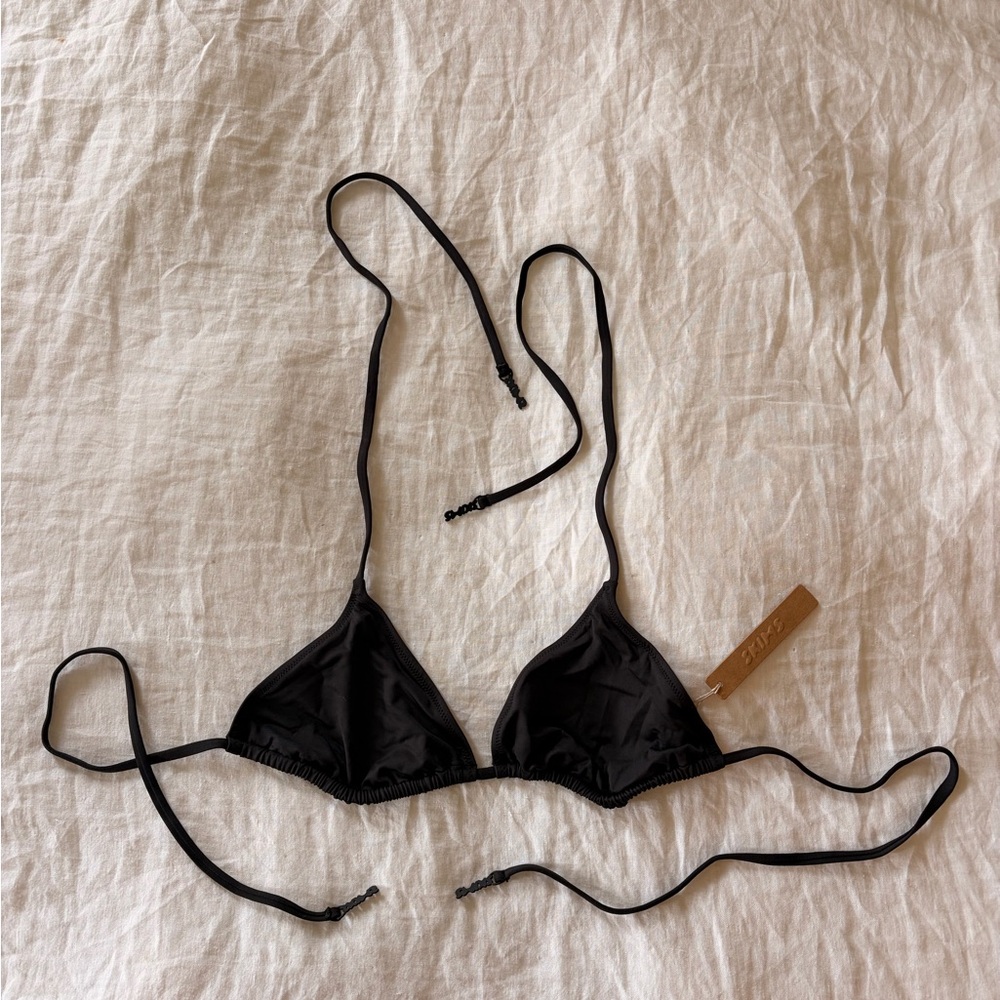 NWT Skims Triangle Bikini Top